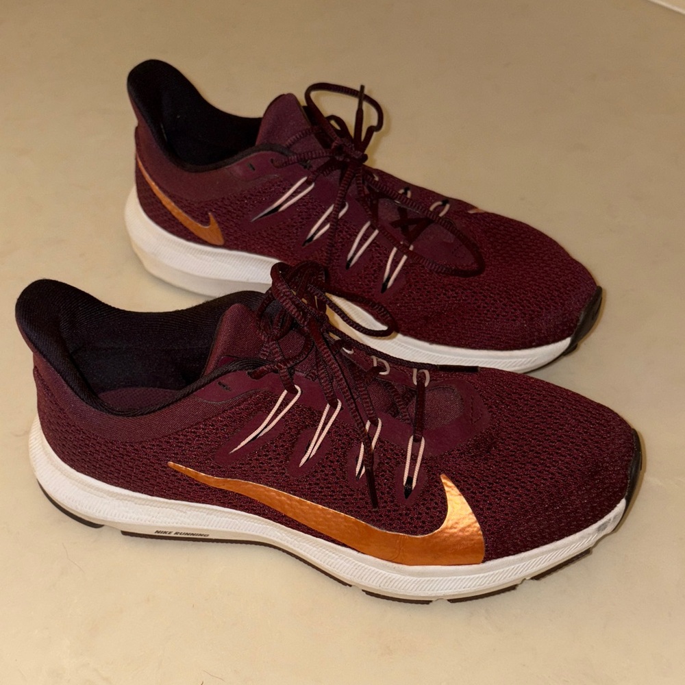 Nike Quest 2 Burgundy/Bronze
